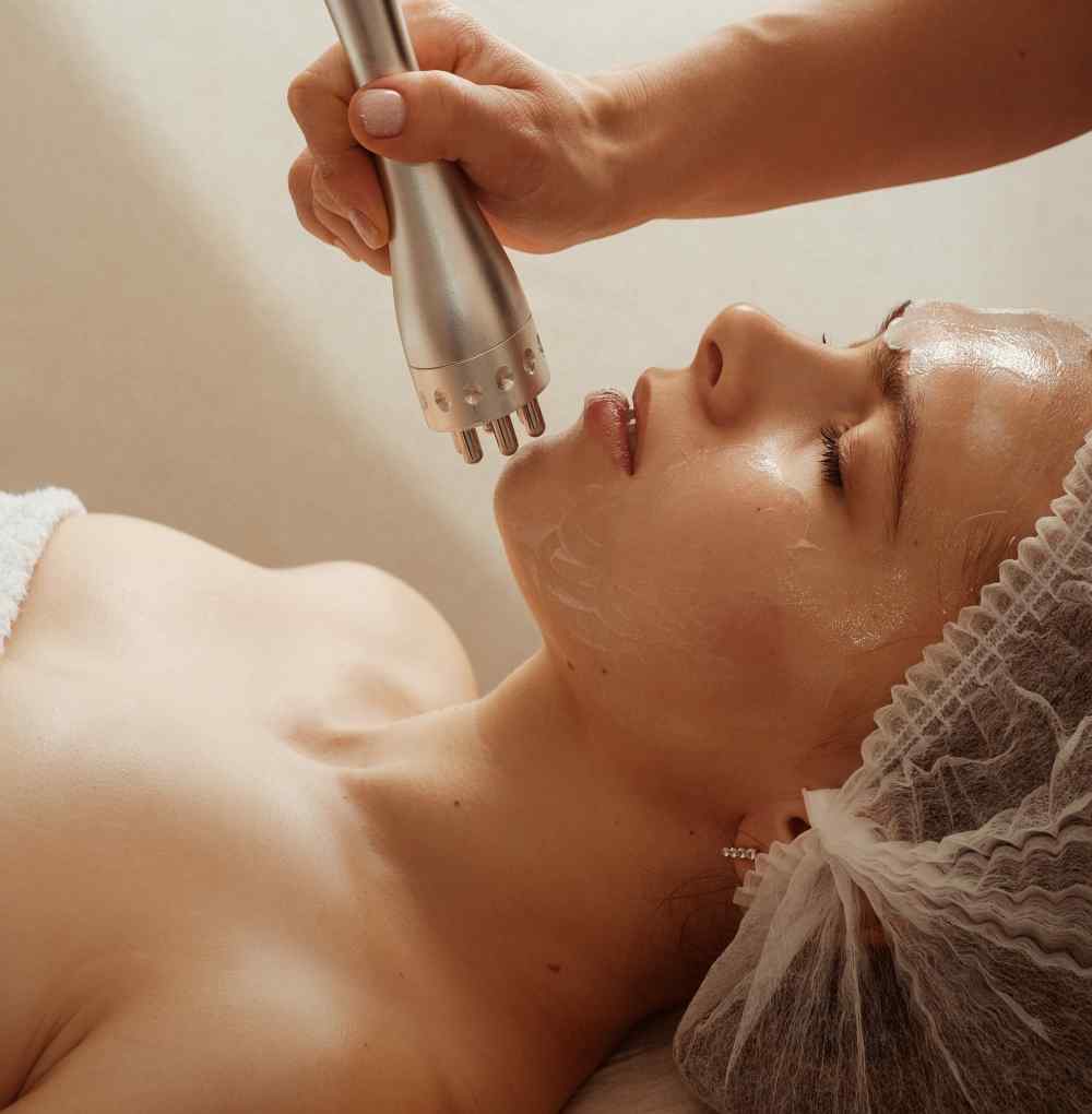 https://www.walkerchiropratique.com/wp-content/uploads/2026/05/background_about_me_01.jpg